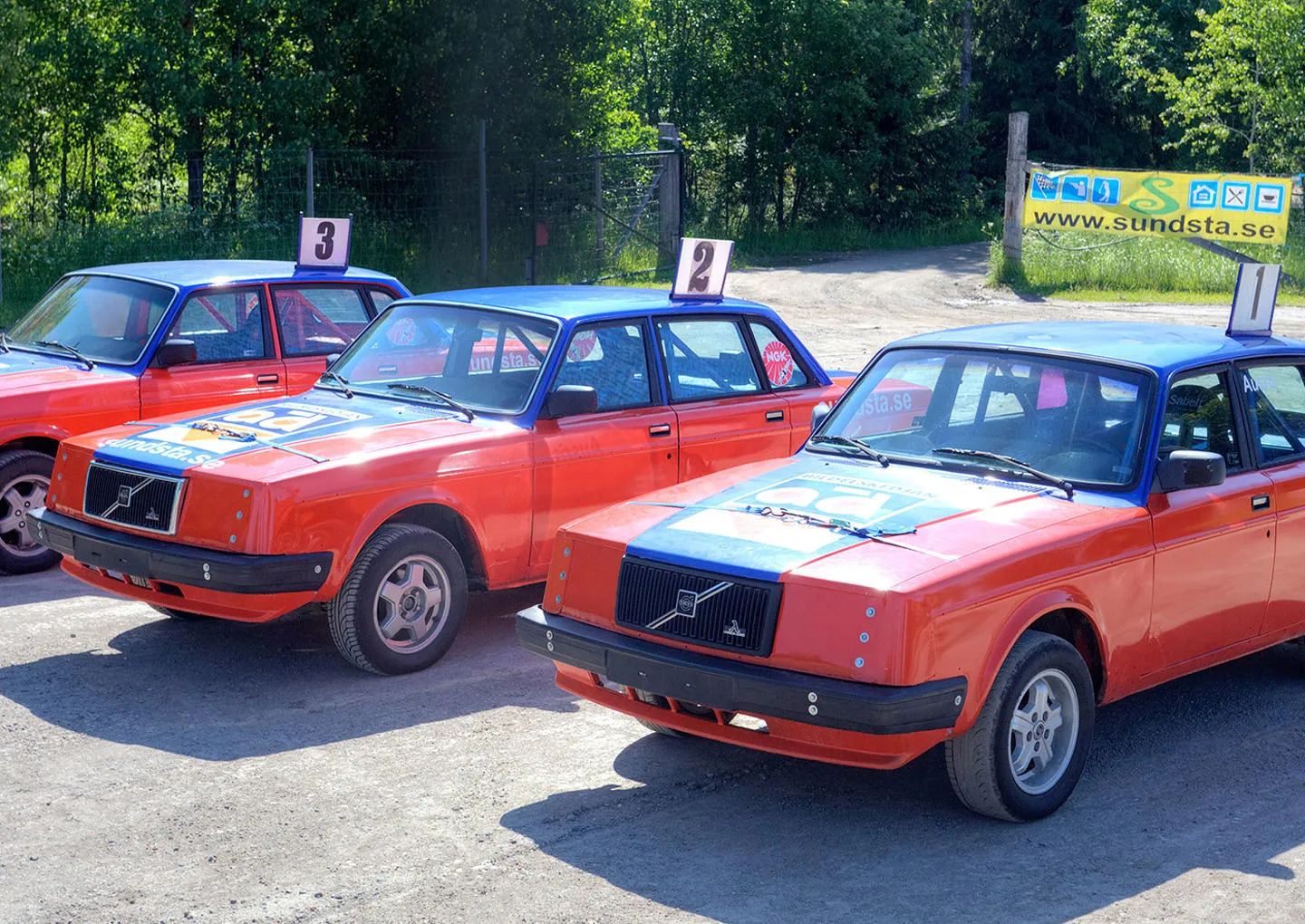 Folkrace – klassisk svensk motorsport i rasande tempo