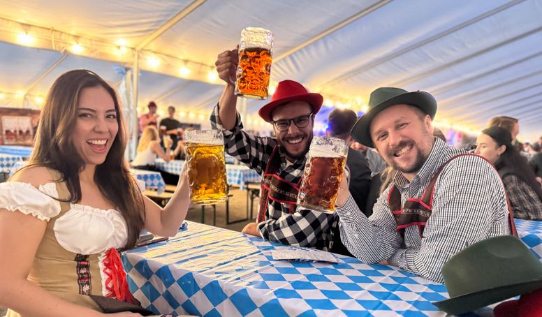 Oktoberfest Stockholm skål