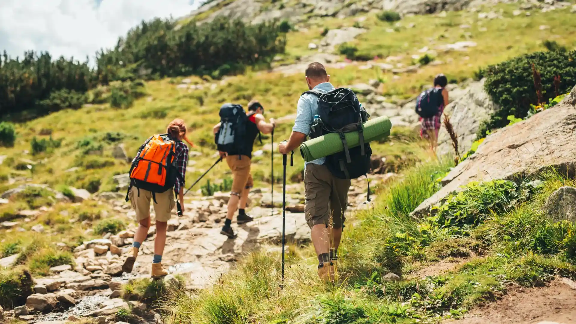Aktiv sommarsemester i fjällen – energiboost, fjällnjut och äventyr